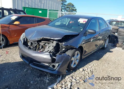 2014 Toyota Camry Se z USA, uszkodzony, nr VIN 4T1BF1FK8EU461271